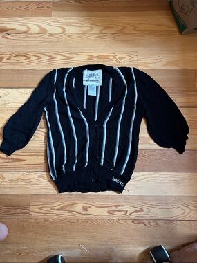 Billabong Black V‑Neck Cardigan with White Vertical Stripes